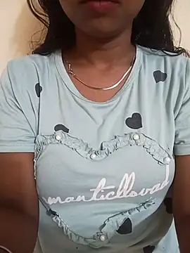 Snapshot of Sexy-Zeenat chatting on July 13, 2026, 2:49 pm Sexy-Zeenat online show from July 13, 2026, 2:49 pm