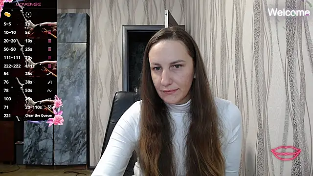 Snapshot of Yevgeshka-Milashka chatting on October 19, 2025, 6:16 am Yevgeshka-Milashka online show from October 19, 2025, 6:16 am