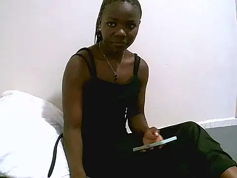Snapshot of QueenSar chatting on June 7, 2026, 9:14 am QueenSar online show from June 7, 2026, 9:14 am