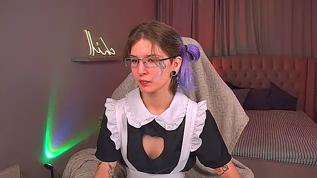 Snapshot of Lain_Root chatting on July 1, 2026, 5:19 am Lain Root online show from July 1, 2026, 5:19 am
