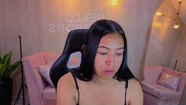 Snapshot of lia_x_a chatting on July 8, 2026, 1:01 pm lia x a online show from July 8, 2026, 1:01 pm