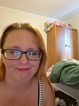 Naughtybutnicedaisy online show from June 27, 2026, 12:33 pm