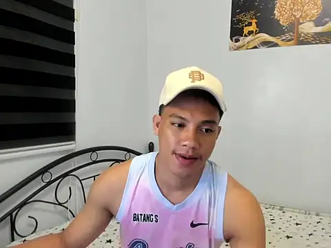 Snapshot of urfucker_vinz chatting on July 16, 2026, 12:46 pm urfucker vinz online show from July 16, 2026, 12:46 pm