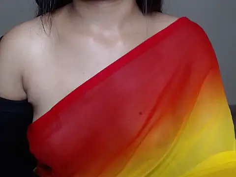 Snapshot of Elle_lala chatting on June 5, 2026, 6:52 am Elle lala online show from June 5, 2026, 6:52 am