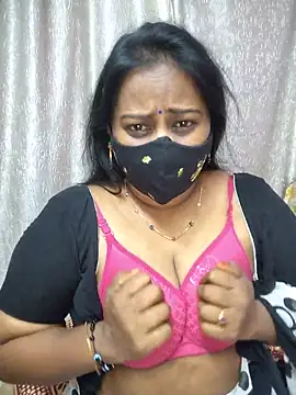 Snapshot of Nithya_ chatting on June 20, 2026, 7:35 am Nithya online show from June 20, 2026, 7:35 am