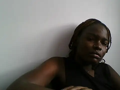 Snapshot of MissElsie21 chatting on June 17, 2026, 5:29 am MissElsie21 online show from June 17, 2026, 5:29 am