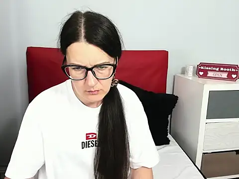Snapshot of NadiaXlove chatting on July 8, 2026, 2:29 pm NadiaXlove online show from July 8, 2026, 2:29 pm