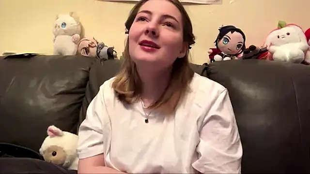 Snapshot of Pollychery chatting on June 3, 2026, 4:01 pm Pollychery online show from June 3, 2026, 4:01 pm