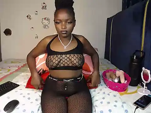 EMMAISBELLA online show from July 31, 2026, 2:58 pm