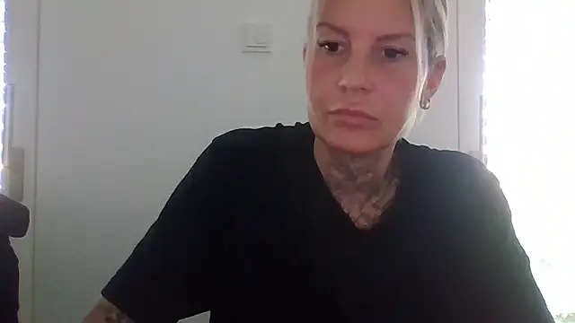 Snapshot of Sierablum chatting on June 22, 2026, 6:05 pm Sierablum online show from June 22, 2026, 6:05 pm