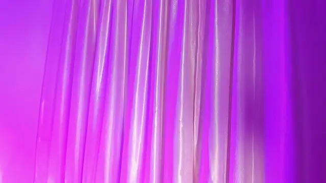 NaomiWhite  online show from July 14, 2026, 9:32 pm