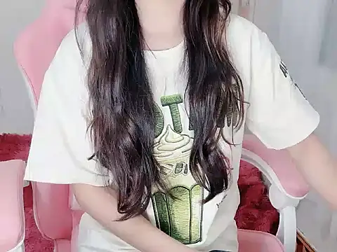 BUNNIIE MIE online show from July 22, 2026, 3:41 am