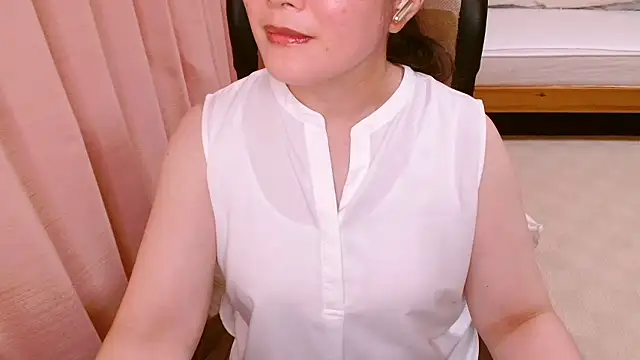 LENA-xo online show from June 26, 2026, 3:51 pm