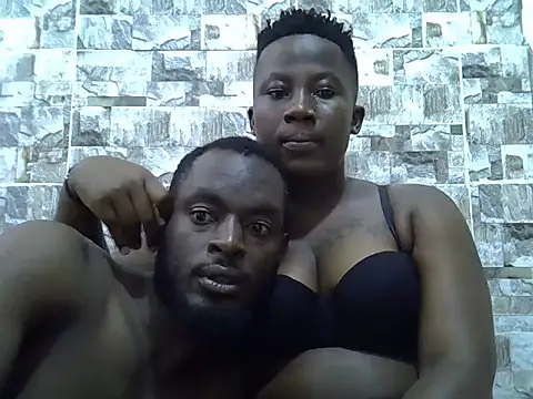Snapshot of Sexybave2 chatting on June 6, 2026, 9:25 am Sexybave2 online show from June 6, 2026, 9:25 am