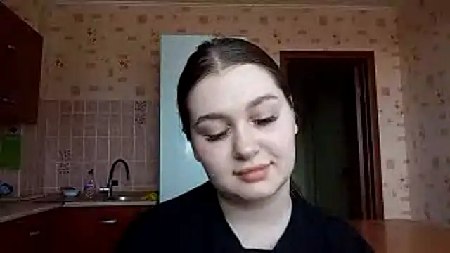 Snapshot of LongFungi chatting on June 11, 2026, 8:11 am LongFungi online show from June 11, 2026, 8:11 am
