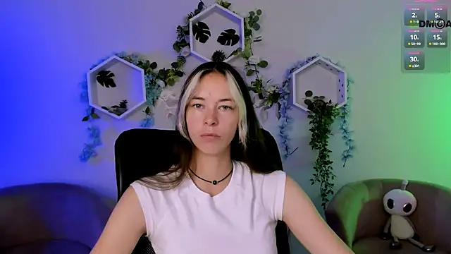 lia dream  online show from July 3, 2026, 8:32 am