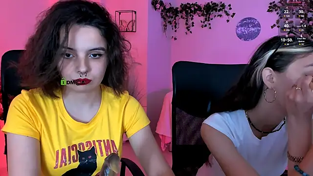 lia dream  online show from July 30, 2026, 8:46 am