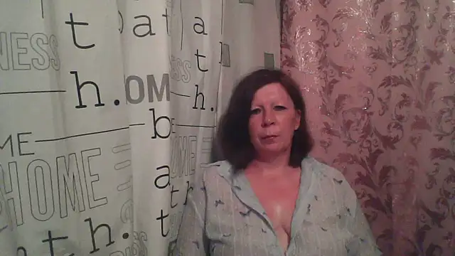 Schastlivaya43 online show from June 22, 2026, 6:27 pm