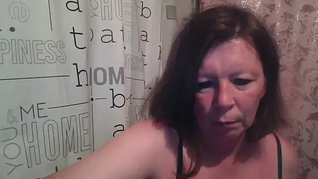 Schastlivaya43 online show from June 23, 2026, 6:06 pm