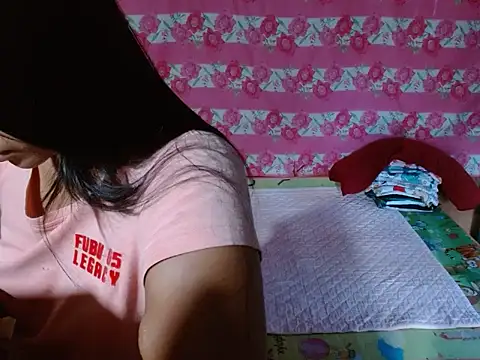 Snapshot of Itsme_Foxy_Shantale chatting on July 5, 2026, 10:38 pm Itsme Foxy Shantale online show from July 5, 2026, 10:38 pm