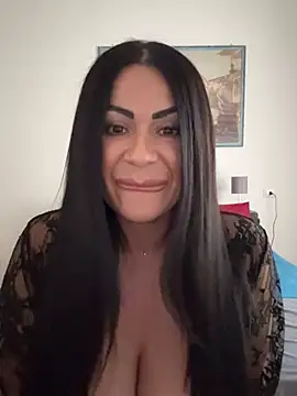 Snapshot of BellaDolce_ chatting on June 24, 2026, 12:04 pm BellaDolce online show from June 24, 2026, 12:04 pm
