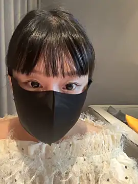 bingbing-x online show from June 4, 2026, 2:44 pm