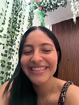 Snapshot of SophiCastro09_ chatting on June 12, 2026, 2:37 pm SophiCastro09 online show from June 12, 2026, 2:37 pm