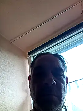 Snapshot of TommyThomas75 chatting on June 18, 2026, 7:19 pm TommyThomas75 online show from June 18, 2026, 7:19 pm