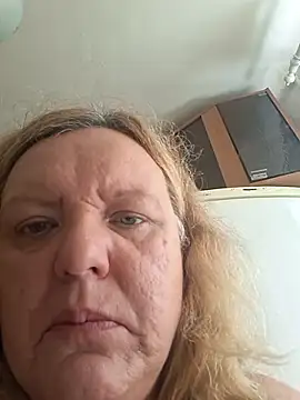 Snapshot of SonyaMarmeladx chatting on July 3, 2026, 9:38 am SonyaMarmeladx online show from July 3, 2026, 9:38 am