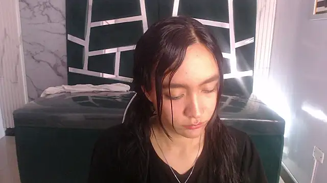Snapshot of BonnieAmour_ch chatting on June 6, 2026, 2:00 pm BonnieAmour ch online show from June 6, 2026, 2:00 pm