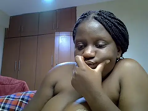 Snapshot of biganni_ chatting on July 1, 2026, 3:12 pm biganni online show from July 1, 2026, 3:12 pm