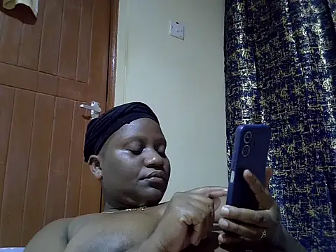 Snapshot of biganni_ chatting on July 19, 2026, 10:06 pm biganni online show from July 19, 2026, 10:06 pm