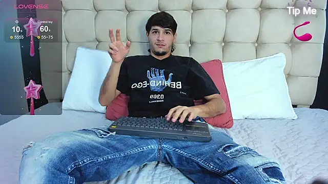 Zack23   online show from July 12, 2026, 3:18 am