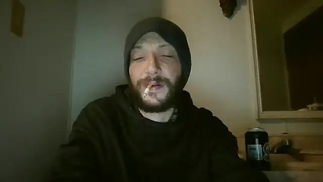 Snapshot of IggyGodsbane chatting on June 15, 2026, 6:29 pm IggyGodsbane online show from June 15, 2026, 6:29 pm
