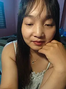 Snapshot of Moe-bay chatting on July 8, 2026, 4:40 pm Moe-bay online show from July 8, 2026, 4:40 pm