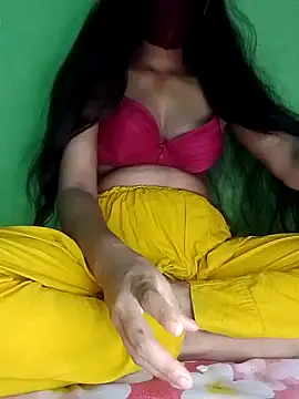 Snapshot of Marineii chatting on June 6, 2026, 4:45 pm Marineii online show from June 6, 2026, 4:45 pm
