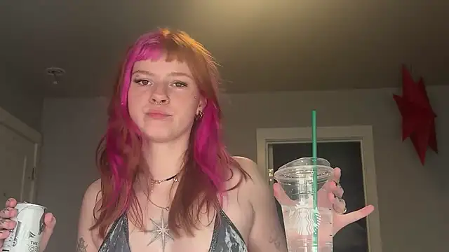 roxxinefox online show from July 31, 2026, 11:02 pm