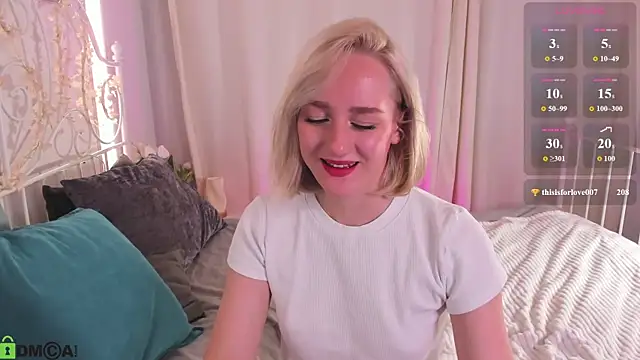 Snapshot of Chloe-Deccer chatting on August 10, 2026, 1:45 am Chloe-Deccer online show from August 10, 2026, 1:45 am