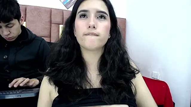 Snapshot of MIA_COINS chatting on July 2, 2026, 3:23 am MIA COINS online show from July 2, 2026, 3:23 am