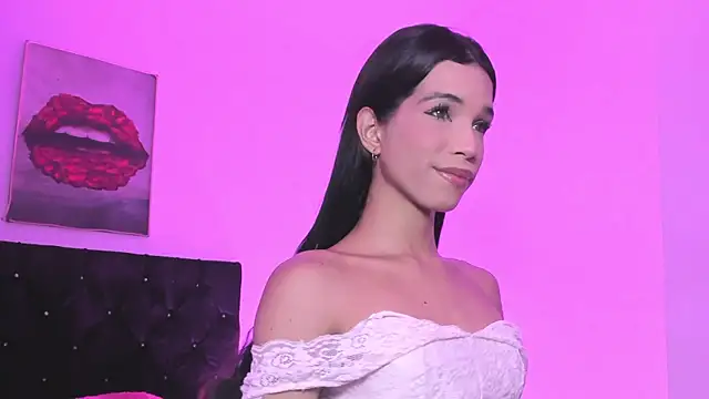Snapshot of AlissonMoret chatting on July 13, 2026, 11:48 pm AlissonMoret online show from July 13, 2026, 11:48 pm