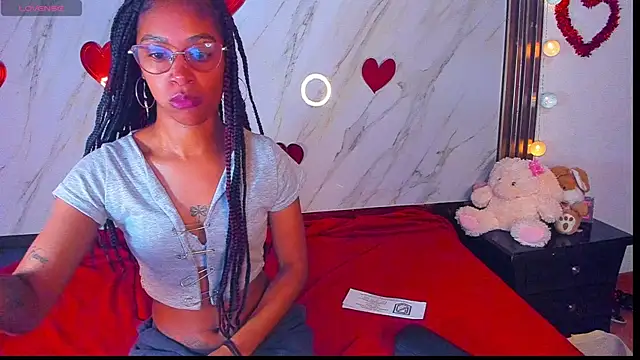 Noami  online show from June 25, 2026, 2:11 pm