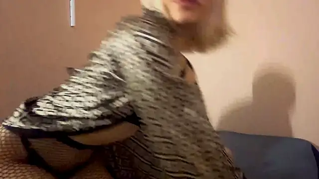 Snapshot of KalinMool chatting on June 16, 2026, 1:11 pm KalinMool online show from June 16, 2026, 1:11 pm