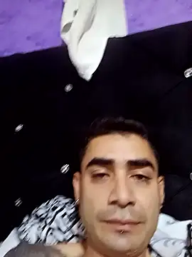 ellobohot1 online show from June 6, 2026, 1:38 pm