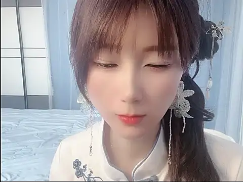 Vivi2222vivi online show from June 11, 2026, 2:53 am