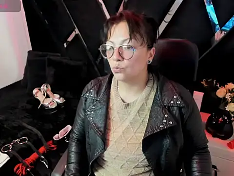 Snapshot of Susana_Flame chatting on July 29, 2026, 2:44 am Susana Flame online show from July 29, 2026, 2:44 am