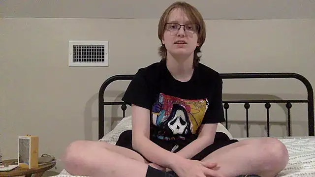 Snapshot of softie_callie chatting on June 11, 2026, 1:38 am softie callie online show from June 11, 2026, 1:38 am