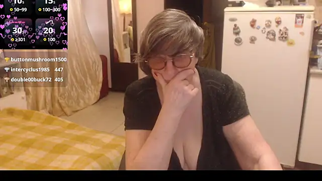 Sharon Amore online show from July 26, 2026, 4:41 am