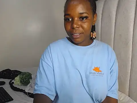 Snapshot of prettty_kemmy chatting on July 14, 2026, 2:05 am prettty kemmy online show from July 14, 2026, 2:05 am