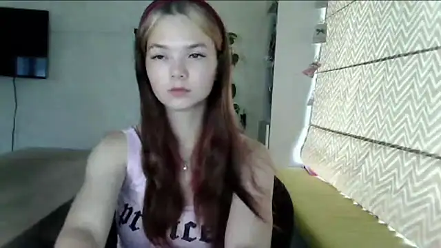 Snapshot of AvrilGillig chatting on July 6, 2026, 1:07 pm AvrilGillig online show from July 6, 2026, 1:07 pm
