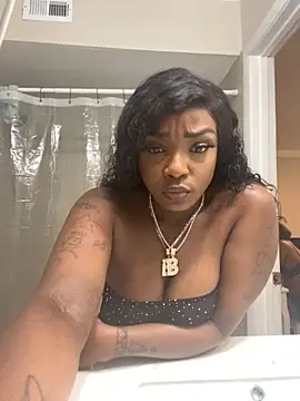 Snapshot of Brebree8 chatting on June 17, 2026, 3:39 am Brebree8 online show from June 17, 2026, 3:39 am